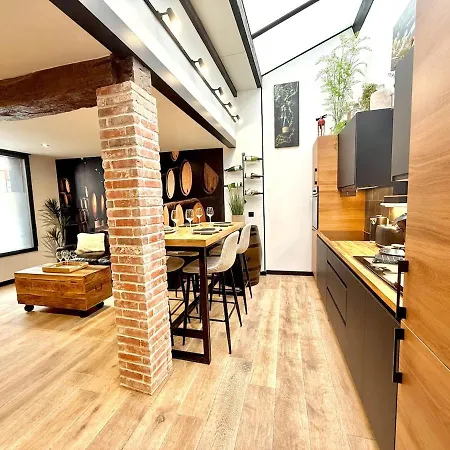 L'insolite, Les Pieces Cachees 에페르네이