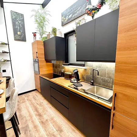 L'insolite, Les Pieces Cachees Apartmán *