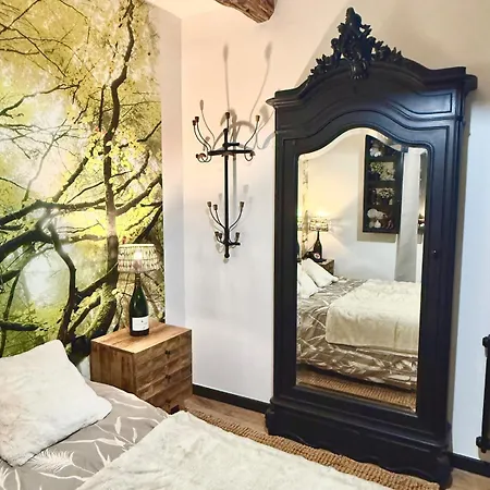 L'insolite, Les Pieces Cachees