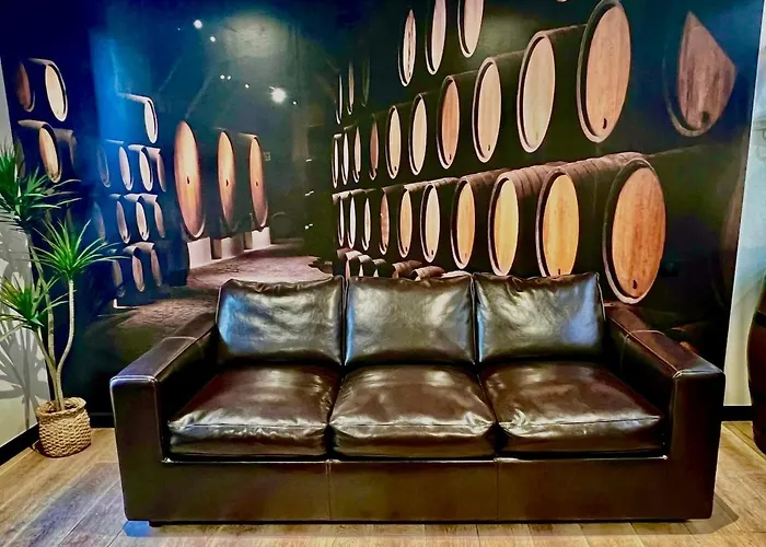 L'insolite, Les Pieces Cachees Apartment