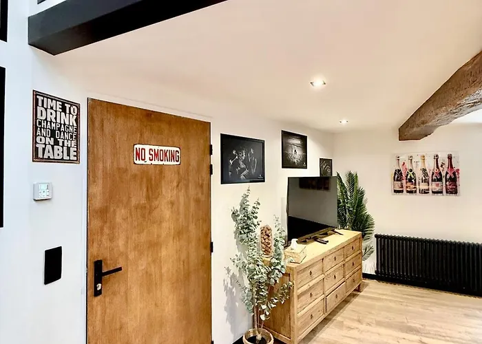 L'insolite, Les Pieces Cachees * 에페르네이