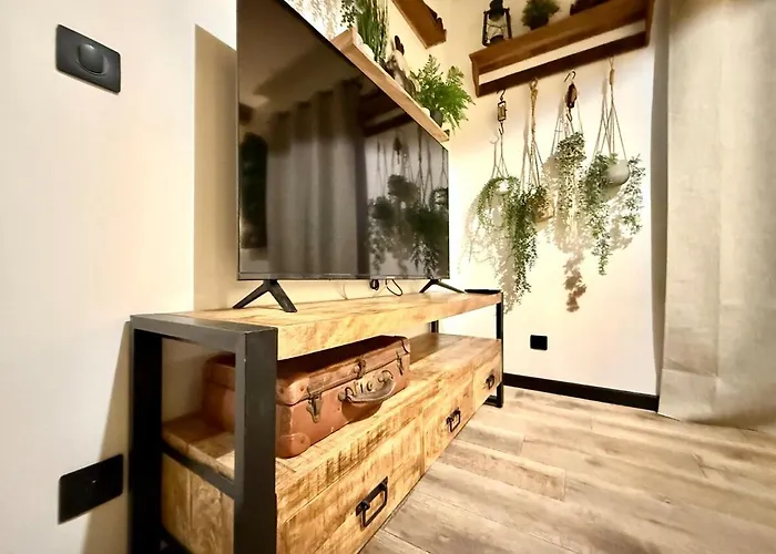 L'insolite, Les Pieces Cachees